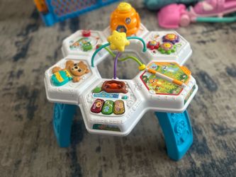 Vtech baby activity table