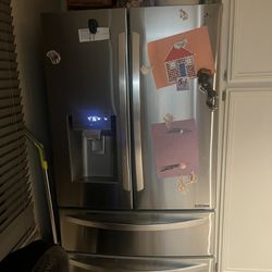 Black & Decker 12v 12- Can Travel Cooler Freezer #TC212FRB for Sale in  Tacoma, WA - OfferUp