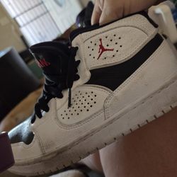 Jordans High Tops Sz 6Y
