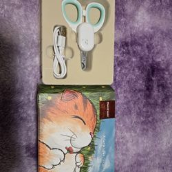 Pakeway  Cat Trimming Nails Scissors With Light