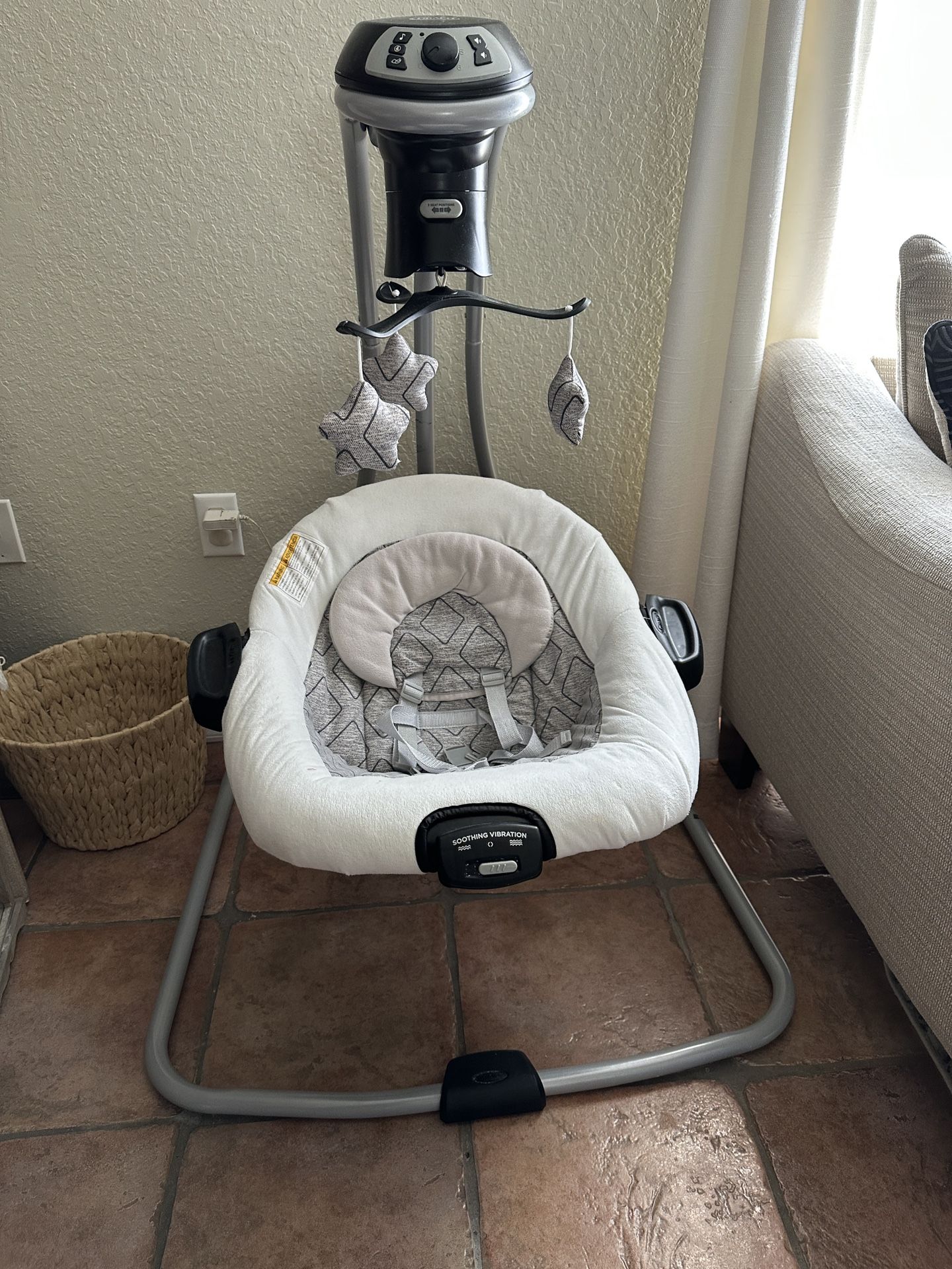 Graco DuetConnect LX Infant Baby Swing and Bouncer, Perfect for Newborns to Toddlers