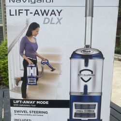 Shark Navigator Lift-away DLX