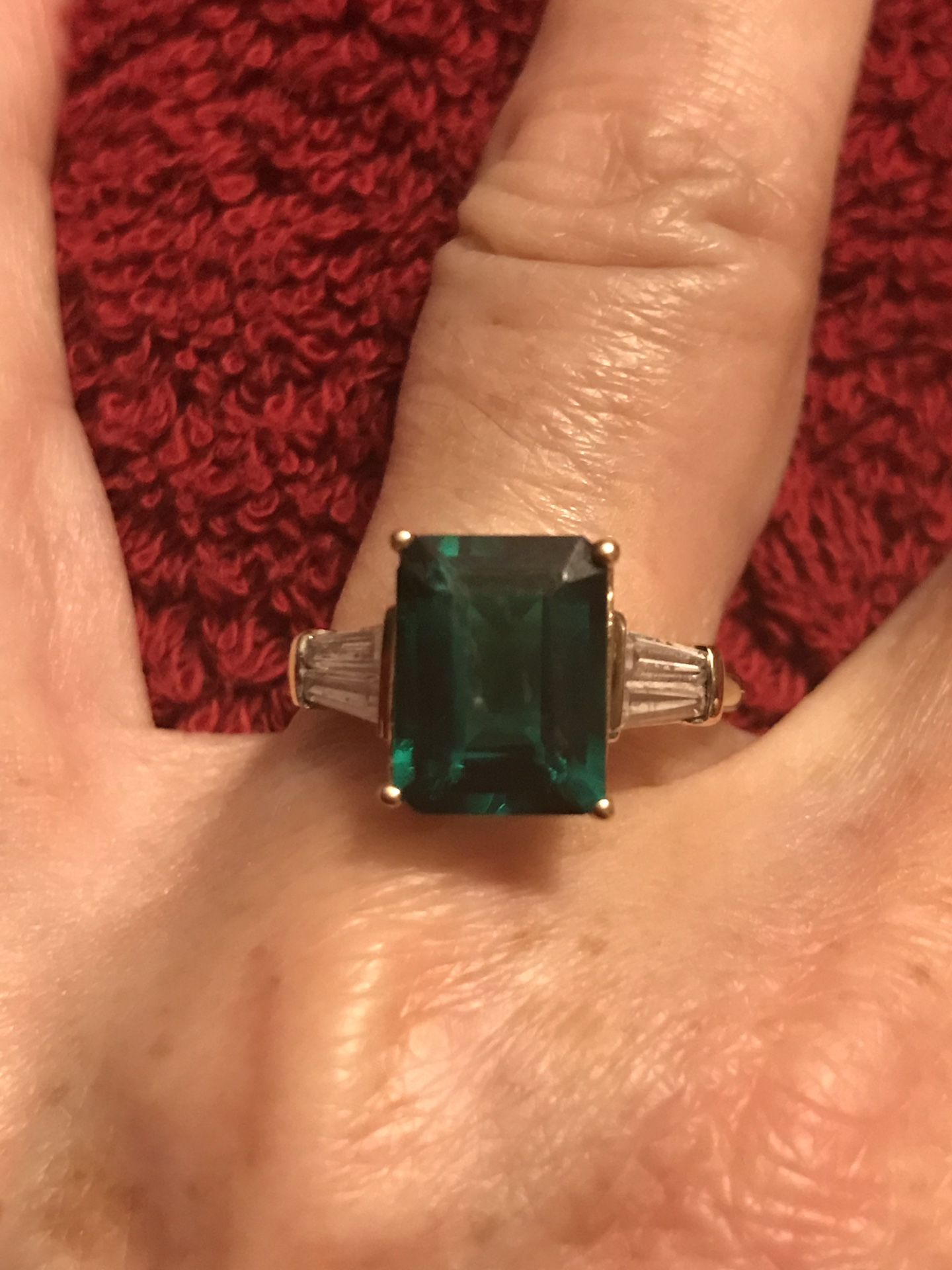 14k Green Garnet with clear Cz beautiful ring