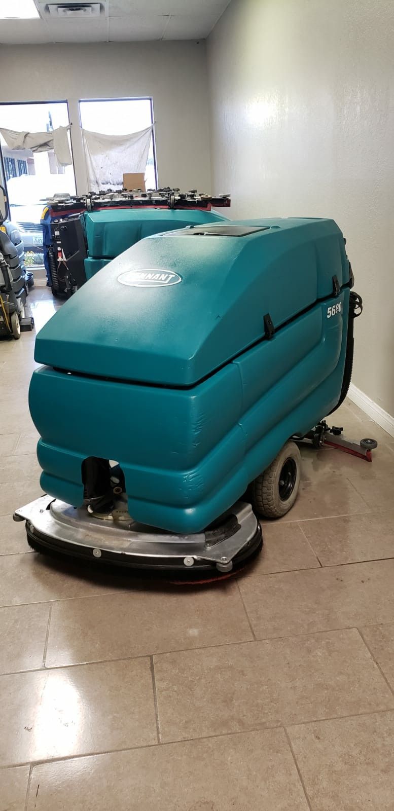 Floor Scrubber 5680