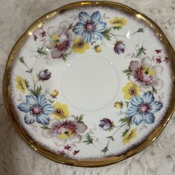 Elizabethan FINE BONE CHINA Saucer 
