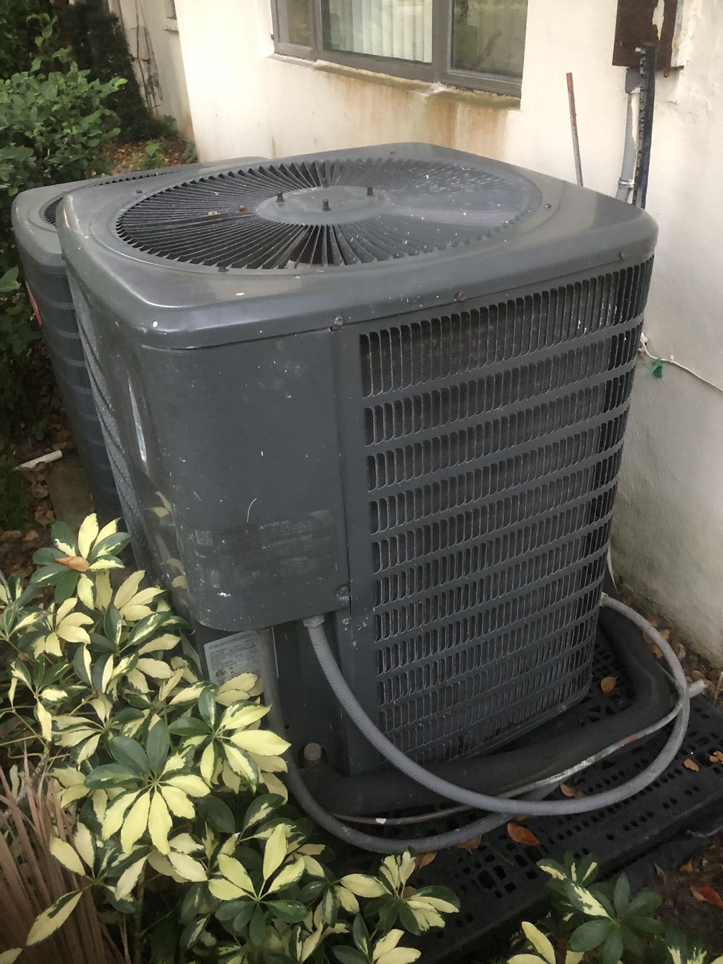 AIR CONDITIONING, AIR CONDITIONING UNIT !!