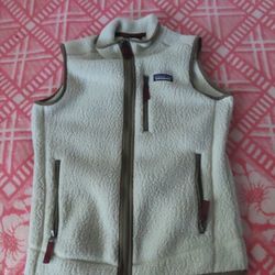 Patagonia Women’s Retro Pile Vest Fleece Size small [STY22825] Cream-Olive Green