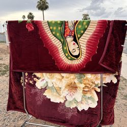 Cobijas.    Queen $30 King $35 Cal king $40