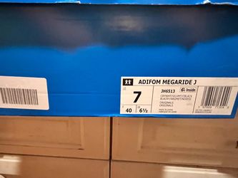Adidas sneakers white new never worn