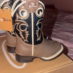 tornado cavenders boots