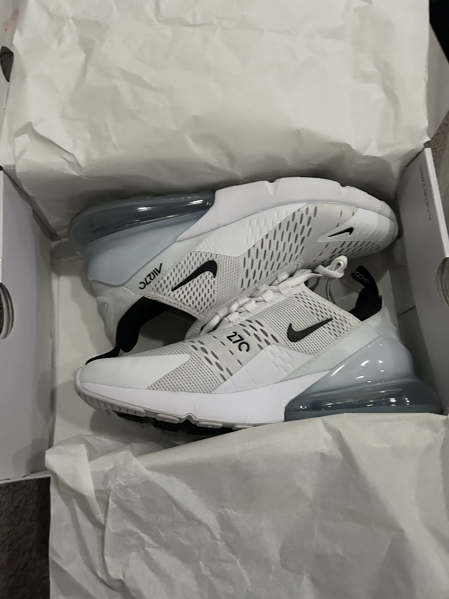 Nike Air Max 270