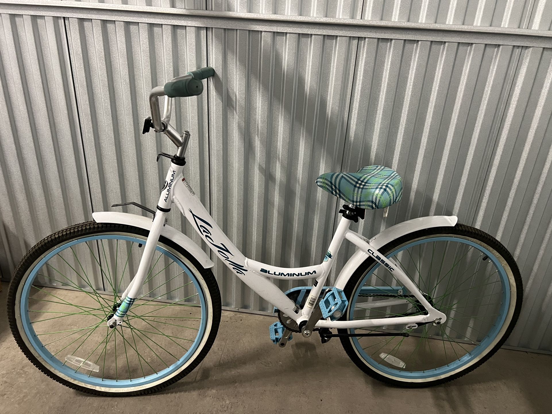 La Jolla Womens Cruiser Bike 24”