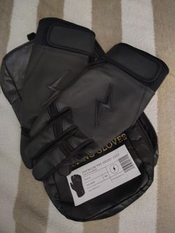 Bruce Bolt Batting Gloves