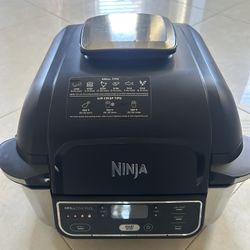 Ninja Foodi 5-in-1 Indoor Grill with 4 Qt. Air Fryer, Roast, Bake, Dehydrate and Cyclonic Grilling