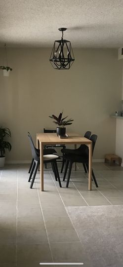 Ikea RÅVAROR Dining table, oak veneer for Sale in San Fernando, CA