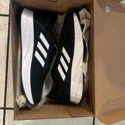 Men Addidas Shoes-New, size 9