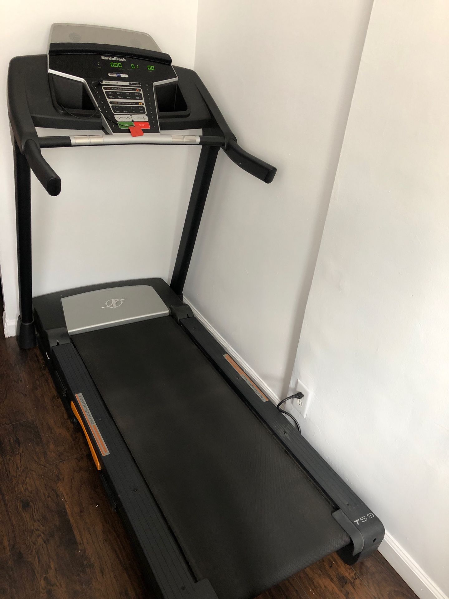 Treadmill/Elliptical Incline With Speakers By Nordictrack (model T53)