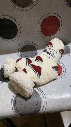 Prestige Edge Women’s Christmas Santa Hat Non-Slip Sherpa Lining Socks