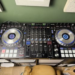 Pioneer DDJ-SZ2 4 Channel DJ Controller For Serato DJ Pro