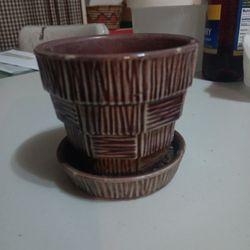 McCoy Small Planter.  Brown