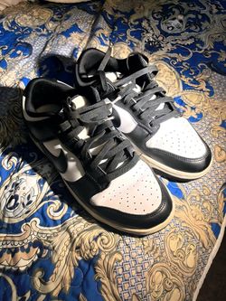 Panda dunks
