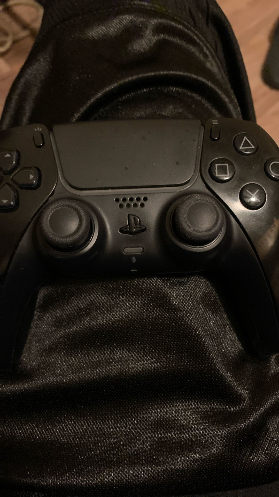ps5 controller black perfect condition no recoil 