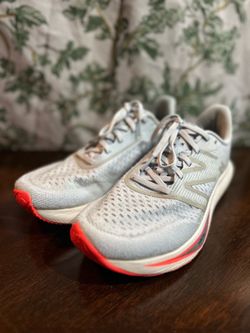 Size 8 Women’s, New Balance Running Sneakers