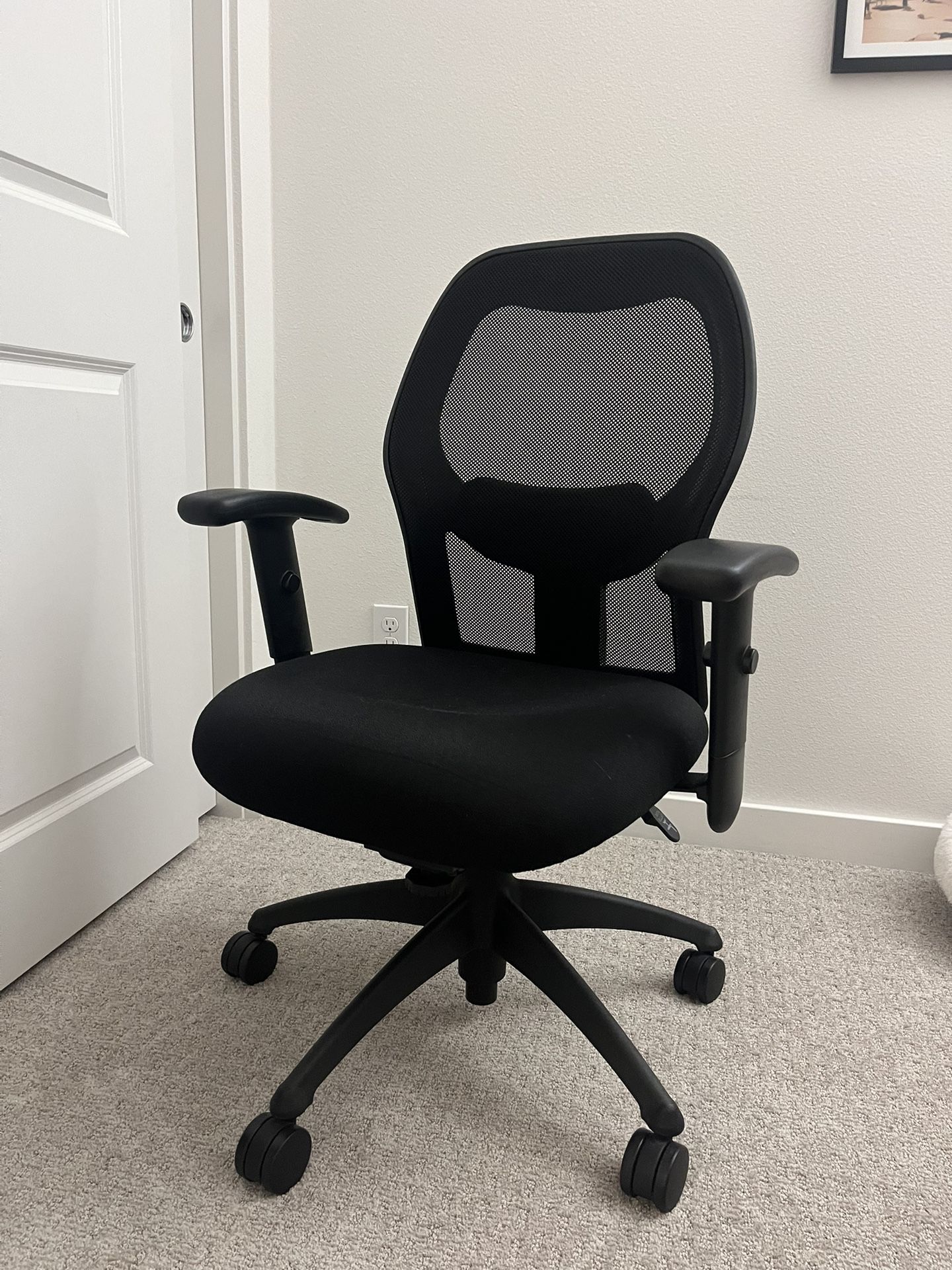Mesh Back Task Chair - Adjustable Arms
