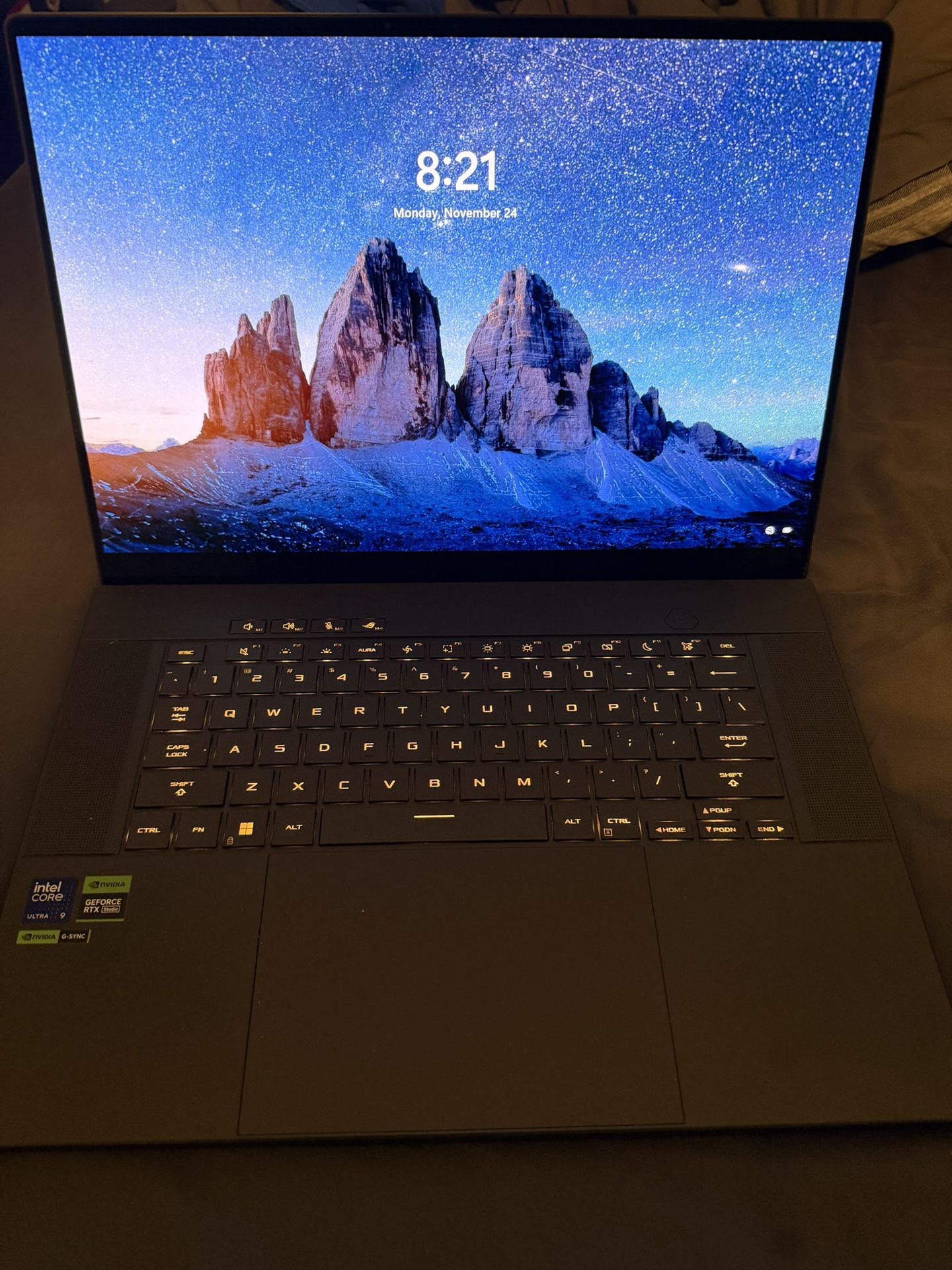 ASUS ROG Zephyrus G16 OLED Gaming Laptop