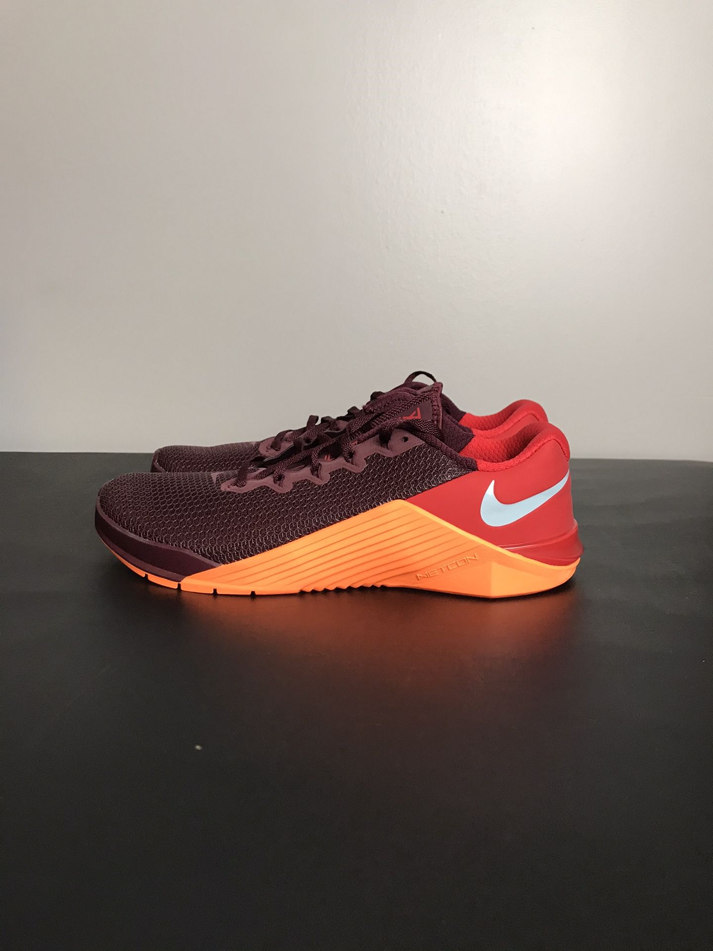 NEW Nike Metcon 5 Night Maroon Red Orange Gym Training Men's Size 9 AQ1189-656 New without box