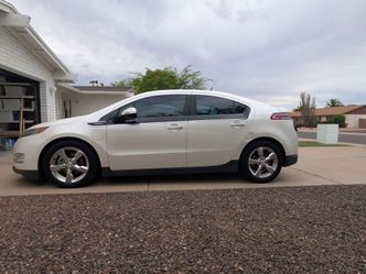 2012 Chevrolet Volt - fully loaded