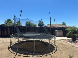 Trampoline