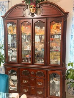Buffet, Hutch, Curio Cabinet