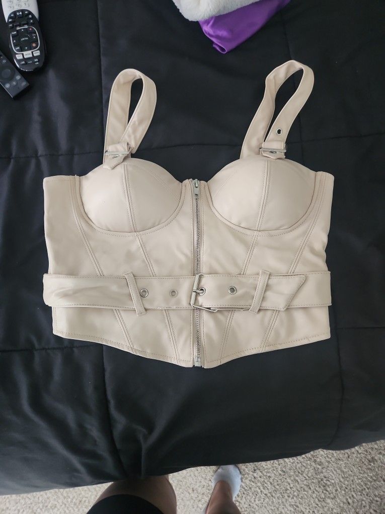 Ladies, Sz Medium Beige Halter