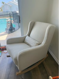 Babyletto Kai rocking chair in natural eco twill and light legs