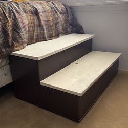 Stairs for bed
