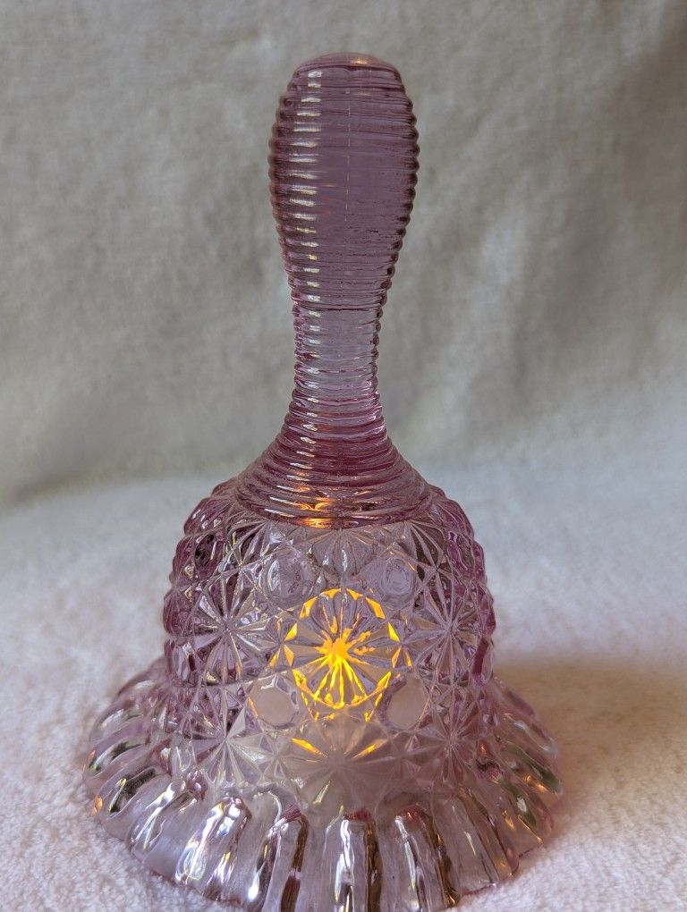 Vintage Fenton Dusty Rose Collection Button And Daisy Pink Glass Bell 6"