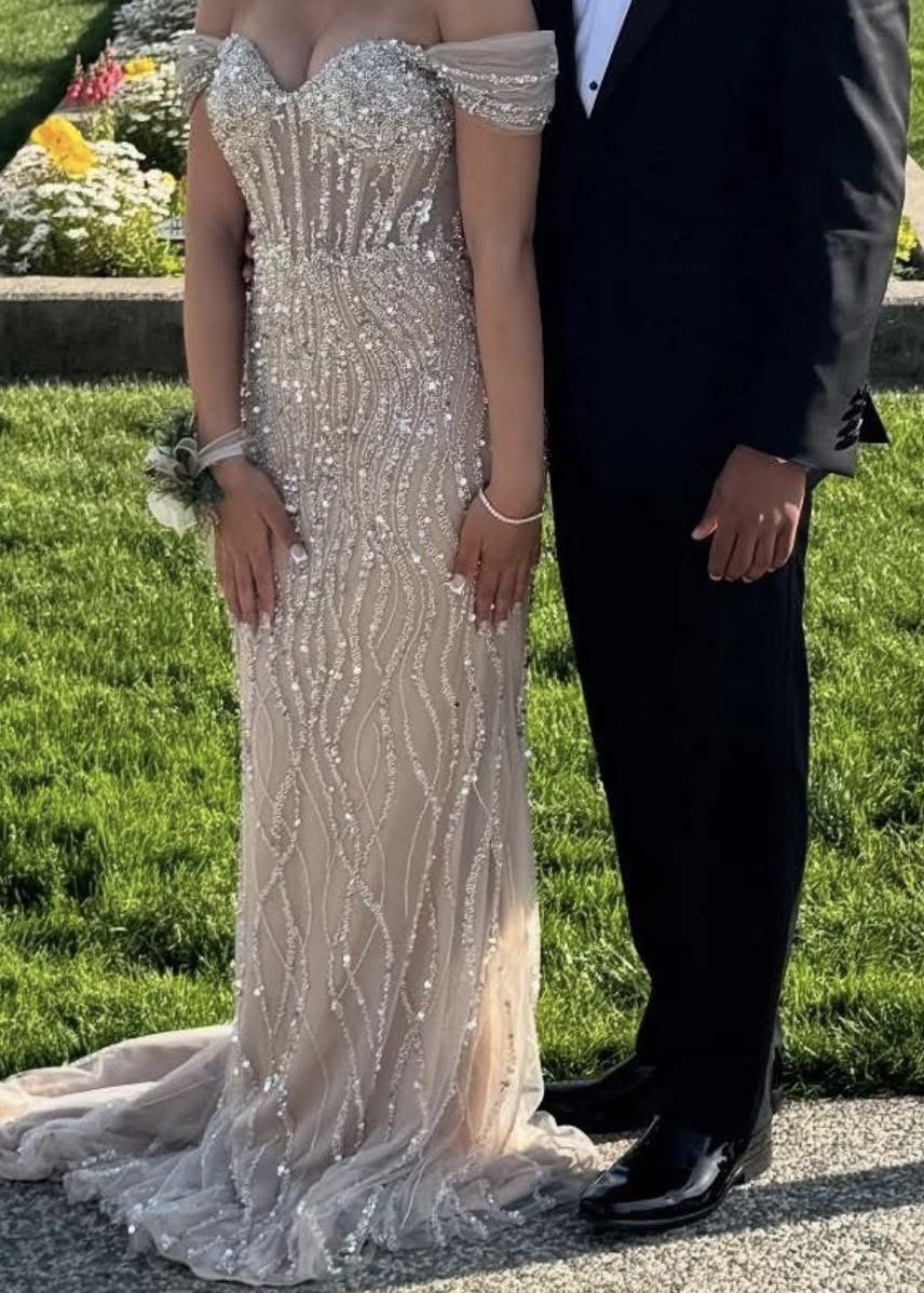 “NEW” Alglist Prom Dress - Size 8 $600 Original Price