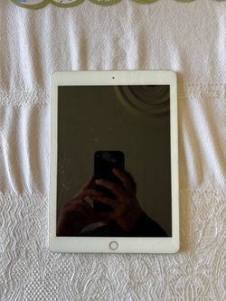iPhone 13 512 GB & iPad 6th Generation 128 GB