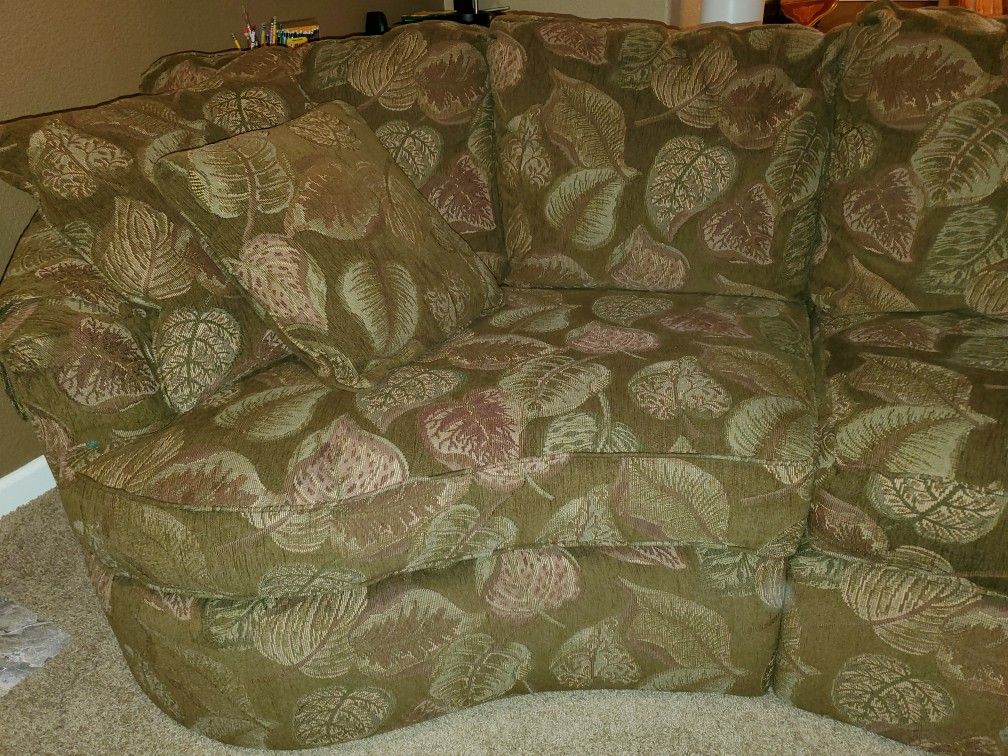 LA-Z-BOY Arched Sofa with Decorative Pillows