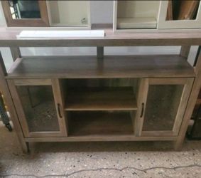 Farmhouse Tv Entertainment (New In A Box)