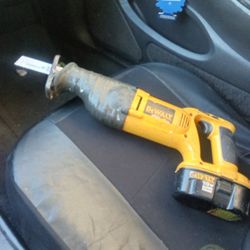 DeWalt Reciprocating Saw