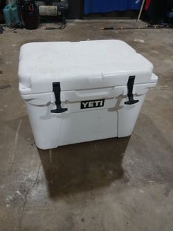 Small Yeti cooler