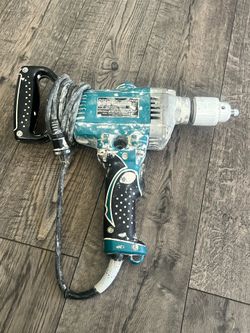 Electric Makita 8.5 Amp 1/2" Spade Handle Drill Ds4011 working STRONG!