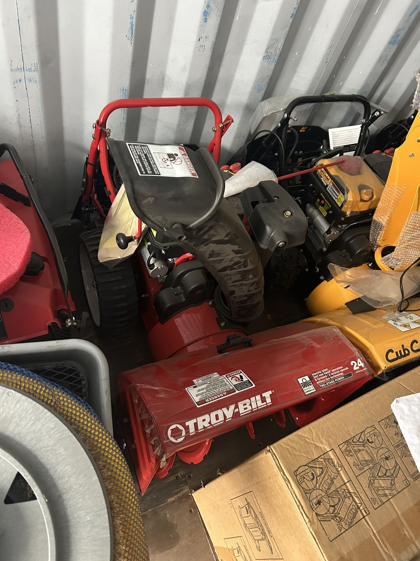 Troy-Bilt Storm 2460 Snow Blower