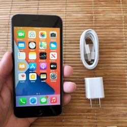 iPhone 6s - UNLOCKED - Like New  