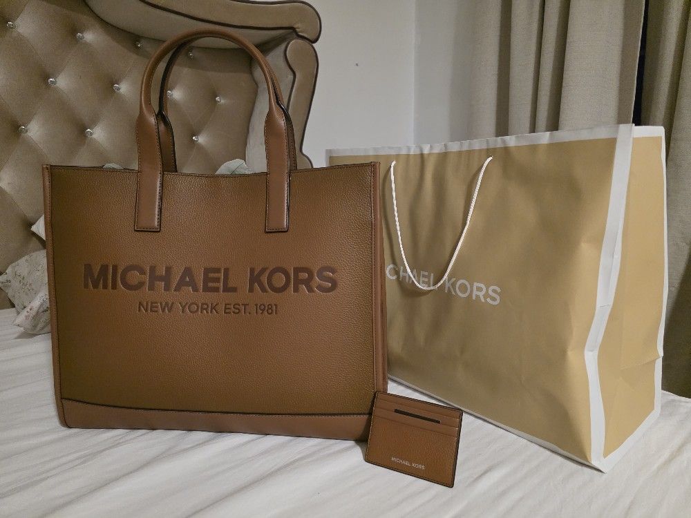Brand New Michael Kors Set