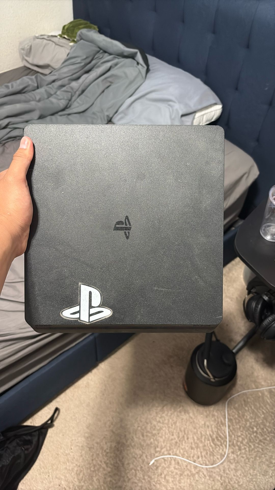 PS4 w/ 2 controllers (dont have the cords)