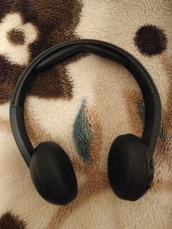 Skull Candy headphones