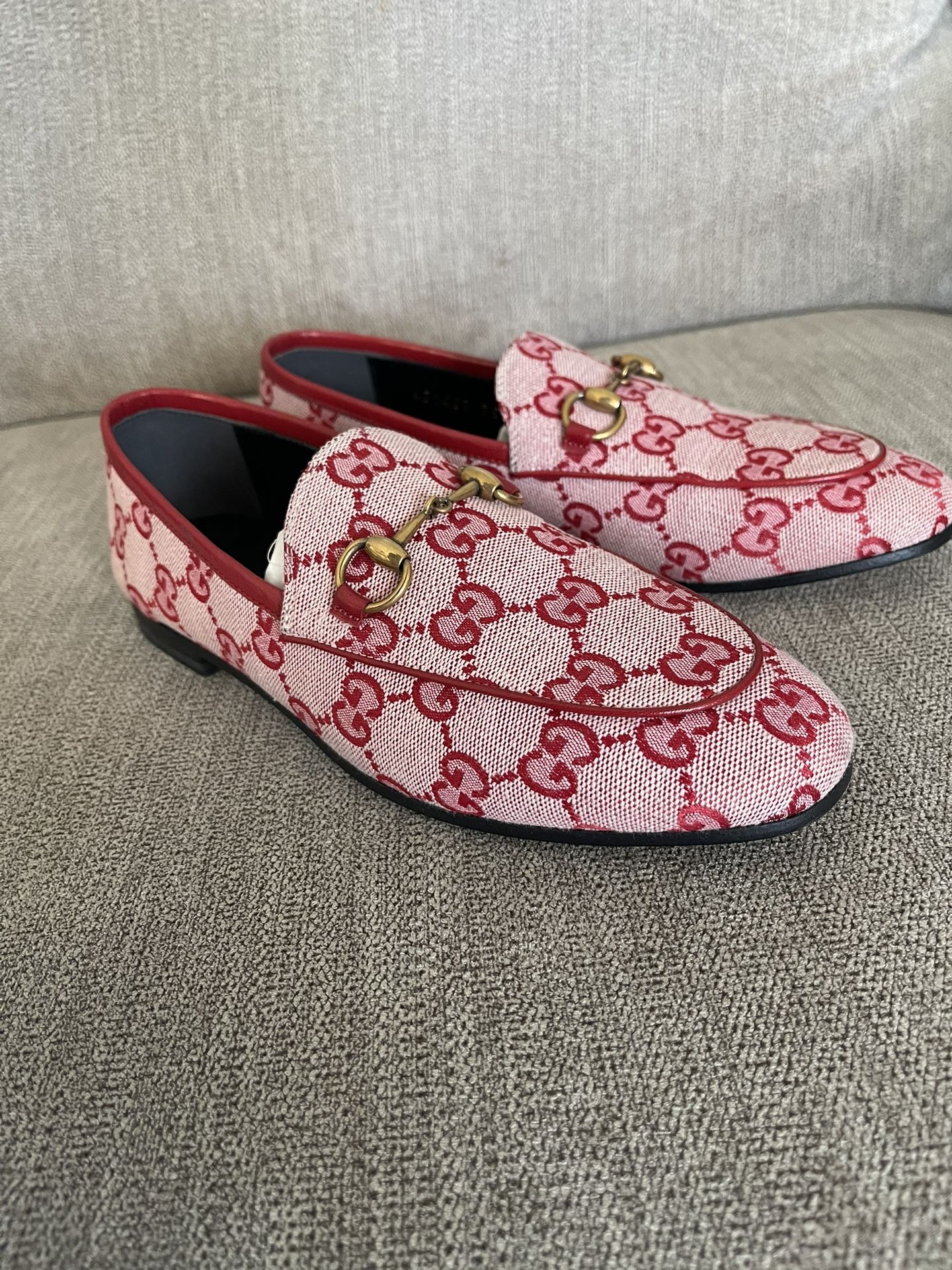 Women’s Gucci Jordaan Flat Slip On 6.5 US